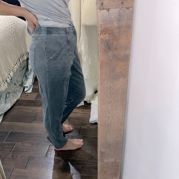 Old Navy grey vintage wash size medium pants - Picture 2 of 6